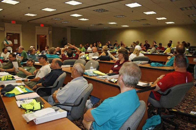 /images/pfpphotos/uploads/AE0002/AE0002.Gall.Road Crew Meeting Friday 2010.jpg